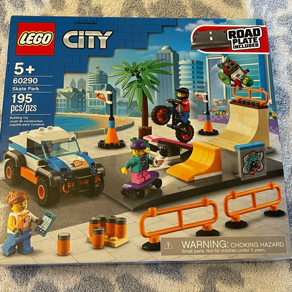 Lego City Skate Park #60290 Building Set NIB